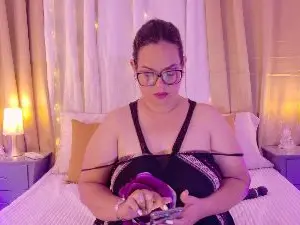 Talianavega  live sex cam