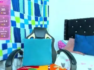 SquirtShantall  live sex cam