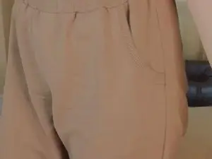 AlmedaLeos  live sex cam