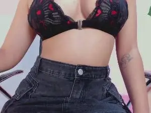 Candy_fox19  live sex cam