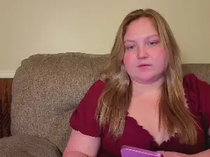 Phatassblond  live sex cam