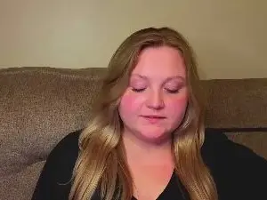Phatassblond  live sex cam
