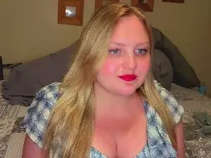 Phatassblond  live sex cam