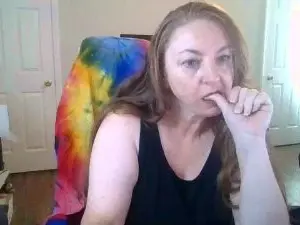 SuzieReigns  live sex cam