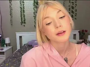 TwilaAninion  live sex cam