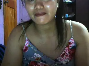 Chubyfox63  live sex cam