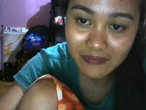 Chubyfox63  live sex cam
