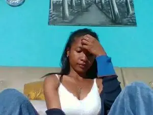 Lisahsexyhot  live sex cam