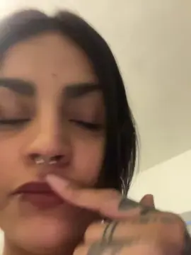 Pipia22  live sex cam