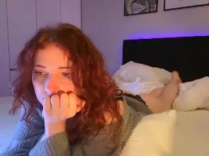Imalittlegirl  live sex cam