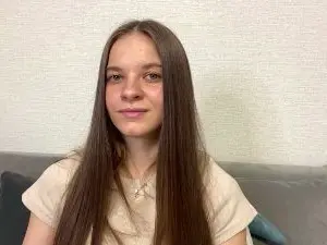 LoraleeClarey  live sex cam