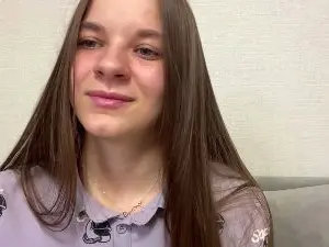 LoraleeClarey  live sex cam