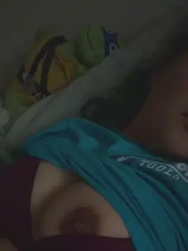 Urfavwhore  live sex cam