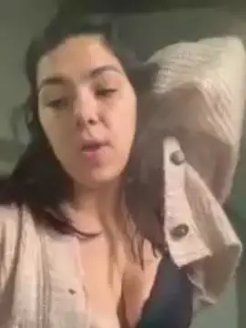 Vaness  live sex cam