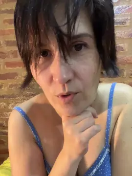 Isadeluxe  live sex cam