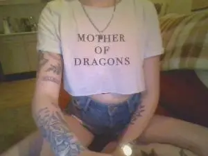 Yellow2025  live sex cam