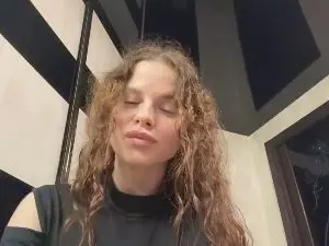 JoelleEleam  live sex cam