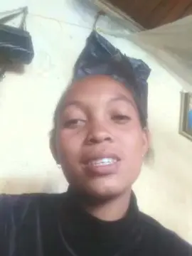 Roginah  live sex cam