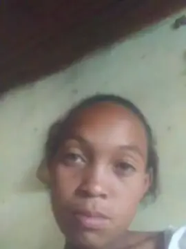 Roginah  live sex cam