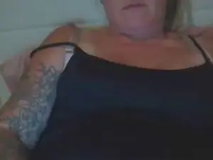 Geakwijfie1988  live sex cam