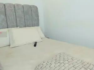 Imkrystall  live sex cam
