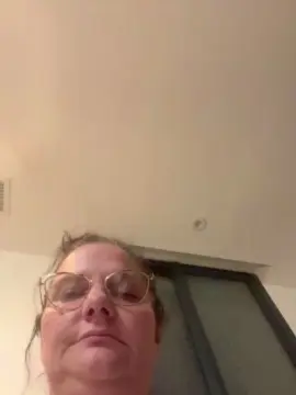 Hatleyjoker66  live sex cam
