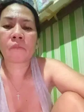 Hotmama45  live sex cam