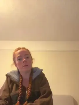 Jessiepriestly  live sex cam