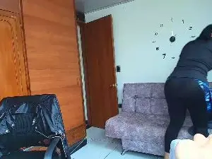 Majo_soussa  live sex cam