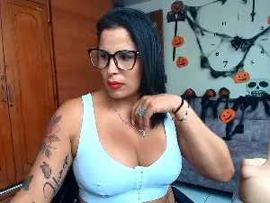 Majo_soussa  live sex cam