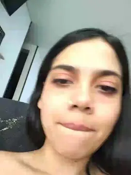 Sweet_scarlett_  live sex cam