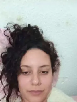 Paulitaaar  live sex cam