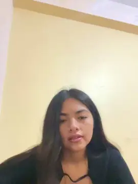 Alejandra2025  live sex cam