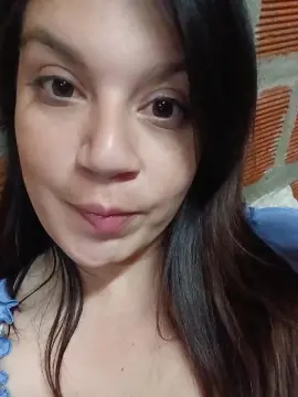 Sexys32  live sex cam