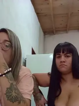 Agustinacolomb0  live sex cam