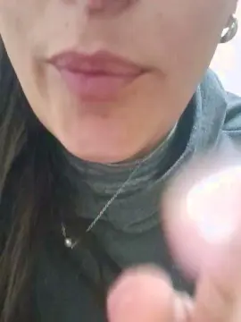 Nella_25  live sex cam