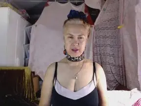 Ulduuz  live sex cam