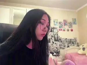 WenonaBouza  live sex cam