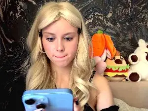 LinaPeachy  live sex cam