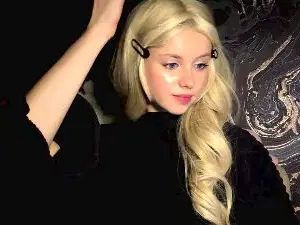 LinaPeachy  live sex cam