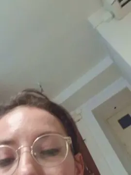 Cruellathebills  live sex cam