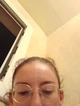 Cruellathebills  live sex cam