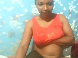 Dulcinah26  live sex cam
