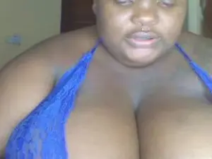 Bigtittymama456  live sex cam