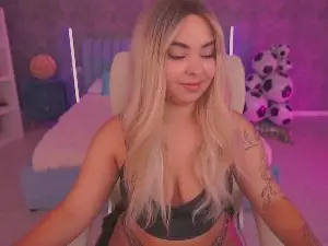 SusieWood  live sex cam
