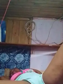 Vanyah1  live sex cam