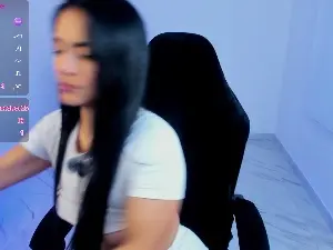 Bass49  live sex cam