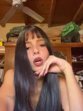 Cchula  live sex cam