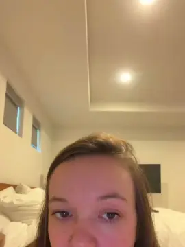 Lil0ne  live sex cam