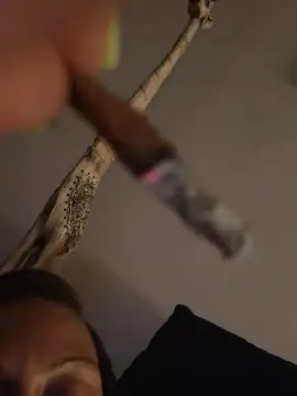 Mizzbluestripz  live sex cam